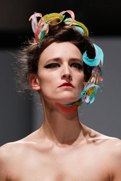 Look 50